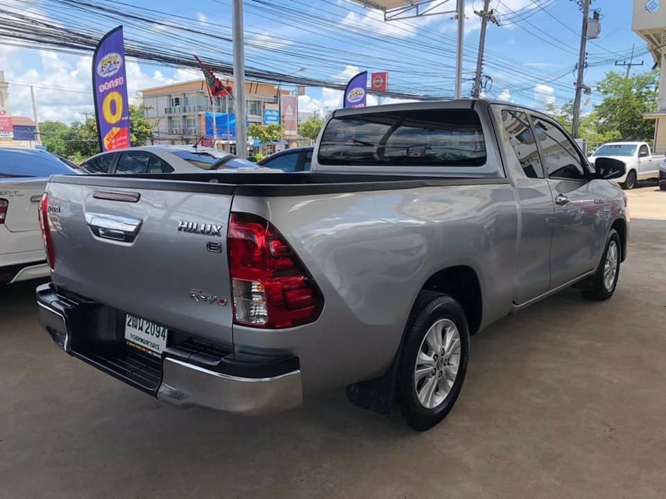 Toyota Hilux Revo Double cab ปี 2018 สีเทา