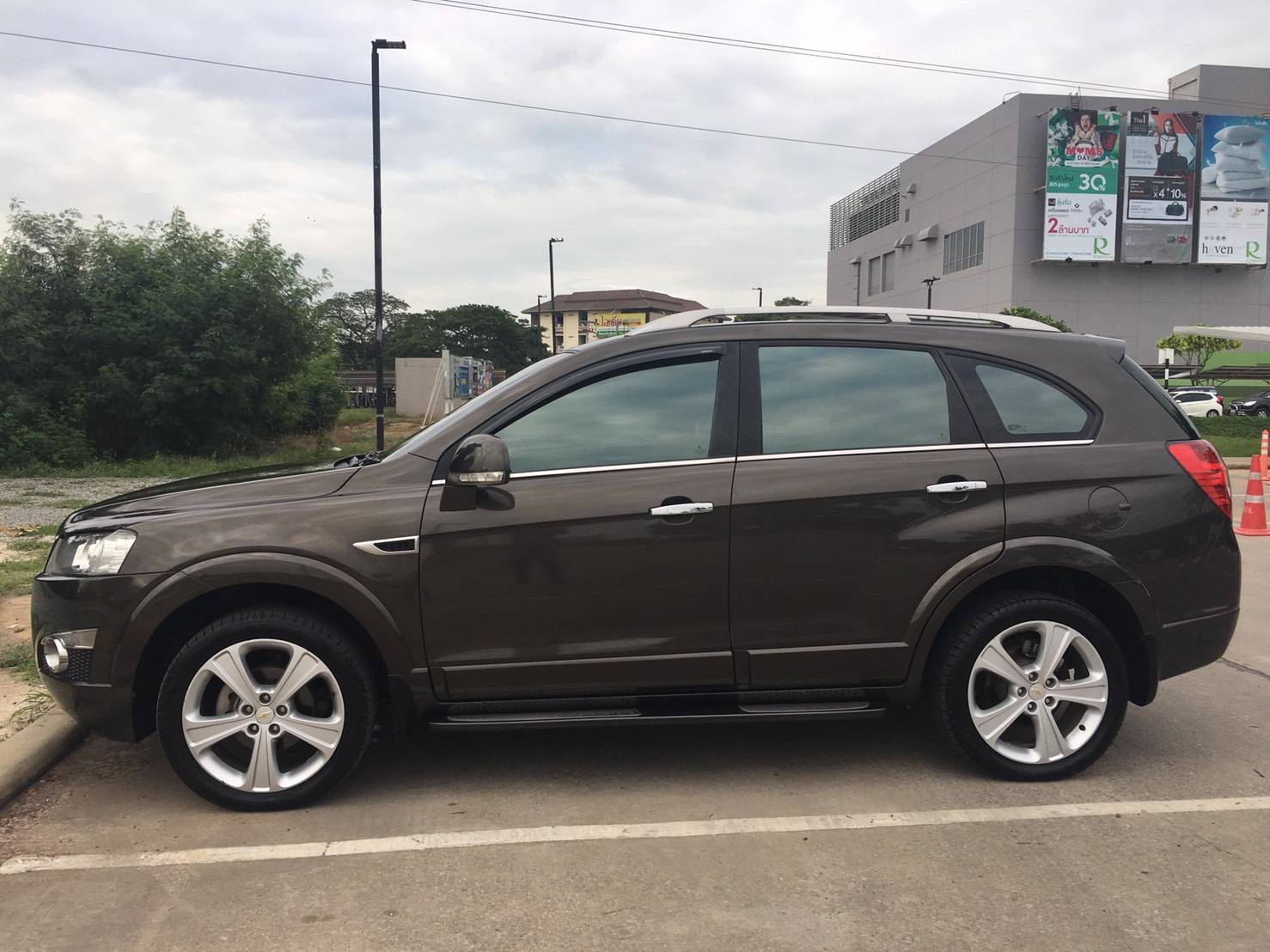 Chevrolet Gen1 Captiva (ไมเนอร์เชนจ์ 1) 2.0 ดีเซล ปี 2011 สีน้ำตาล