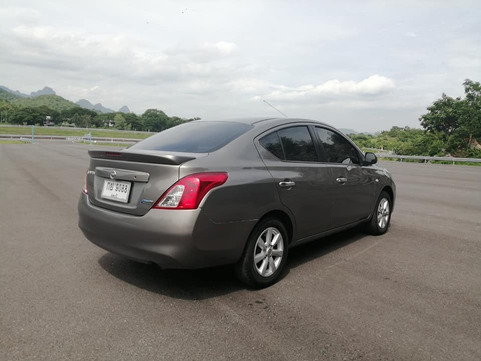 Nissan Almera ปี 2013 สีเทา