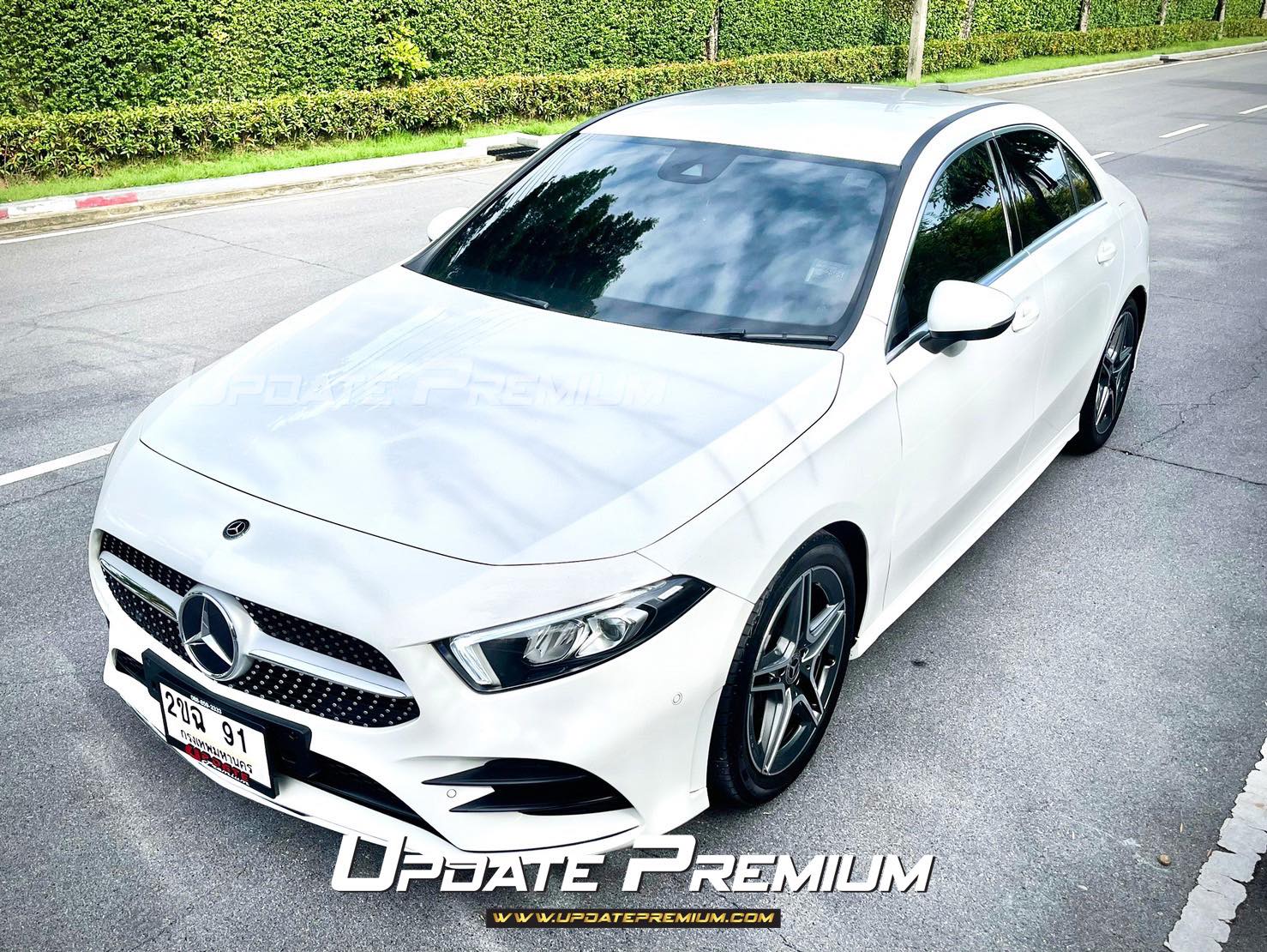 Mercedes Benz A200 AMG Dynamic คำเดียวเลยนะ โคตรสวยคะ