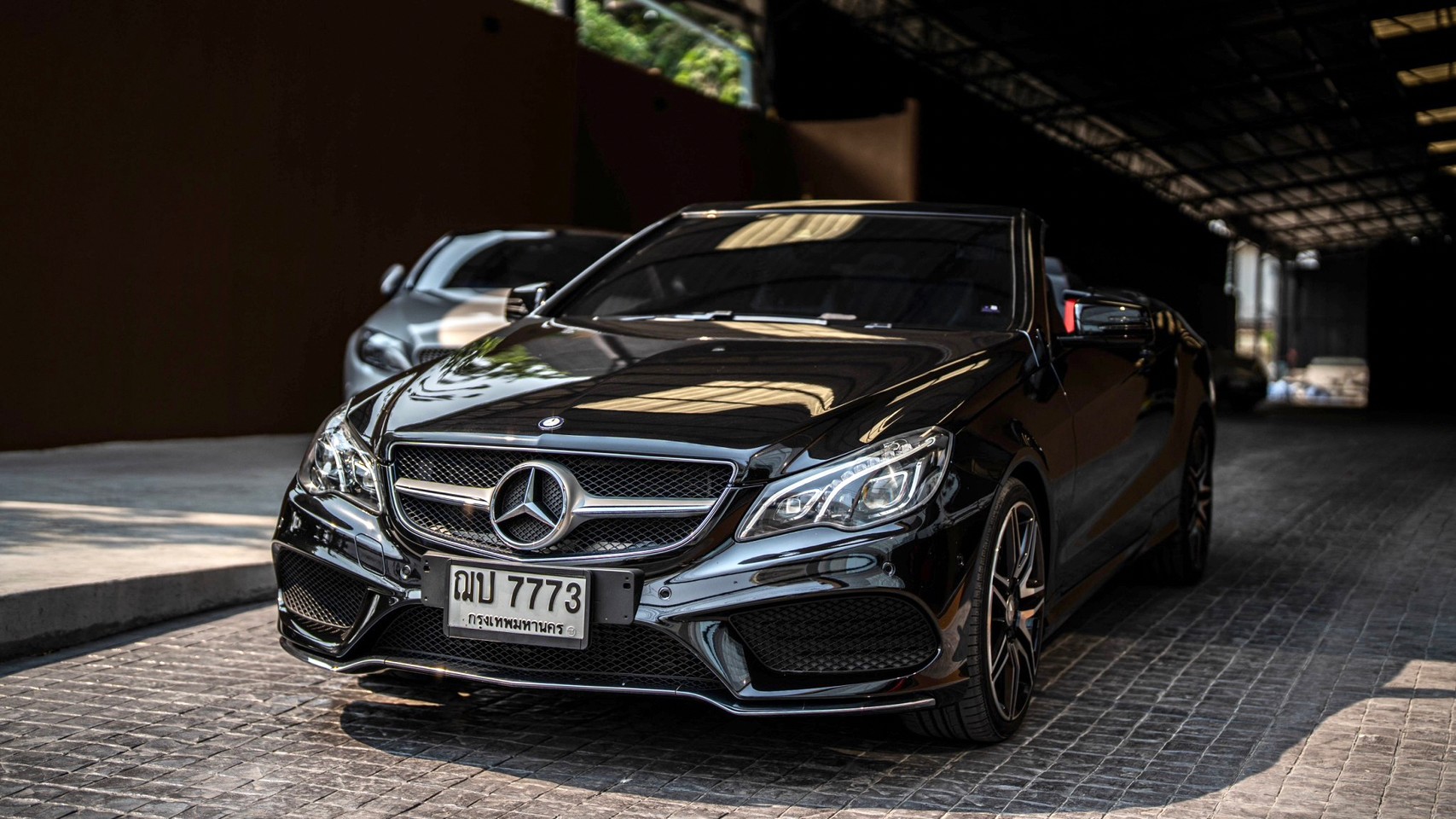 2016 Mercedes-Benz E-Class A207 E250 สีดำ