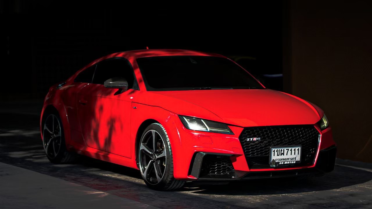 2018 Audi TT Mk3 8S TT สีแดง