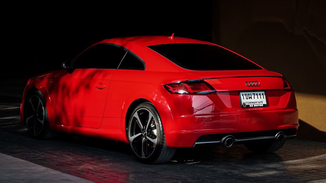 2018 Audi TT Mk3 8S TT สีแดง