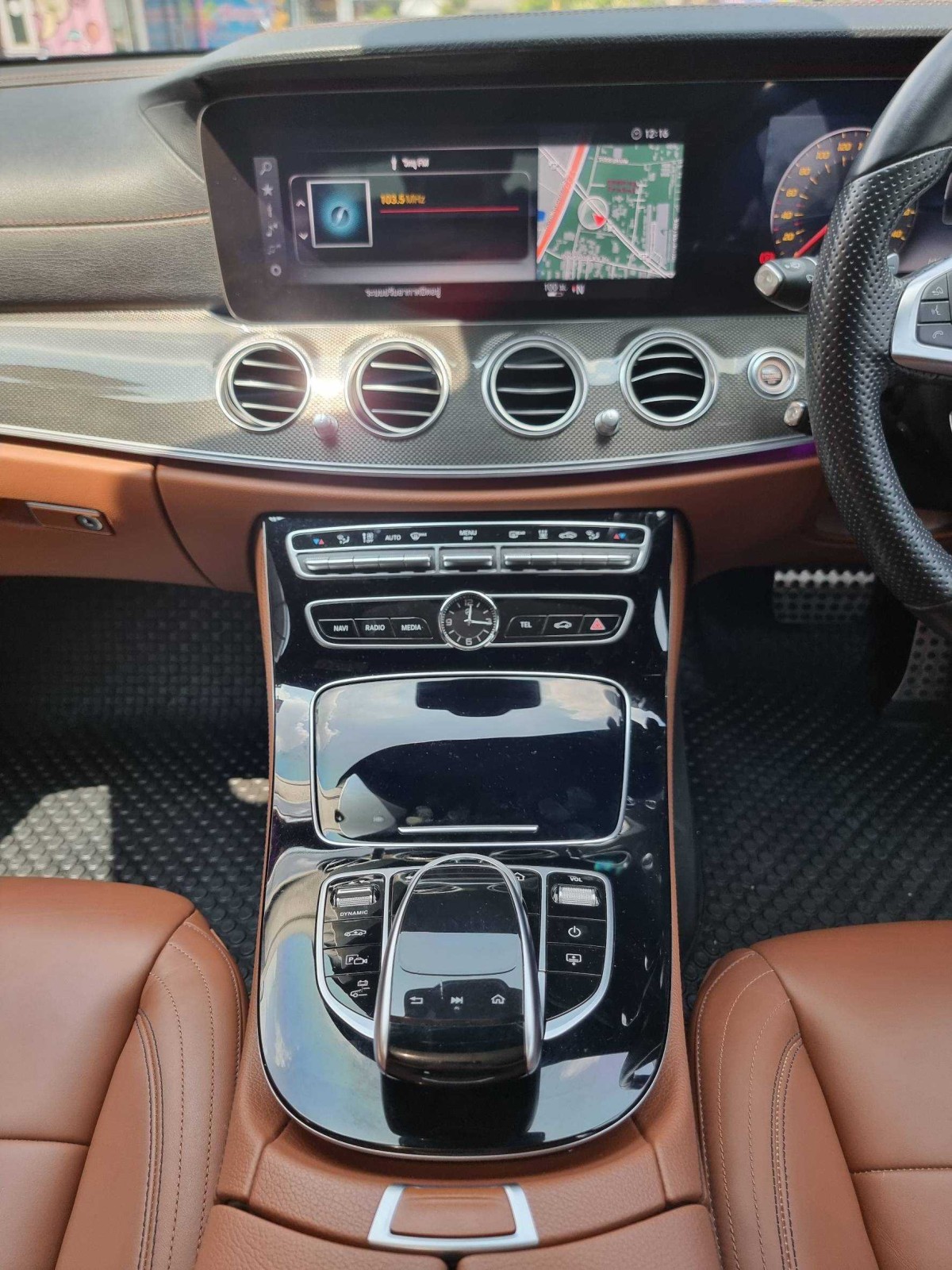 2018 Mercedes-Benz E350e AMG Dynamic W213 สีดำ