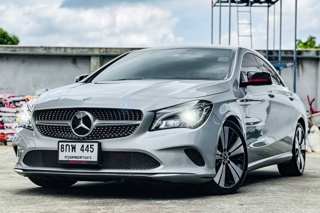 2018 Mercedes-Benz CLA-Class C118 CLA200 สีเงิน