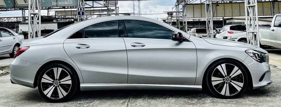 2018 Mercedes-Benz CLA-Class C118 CLA200 สีเงิน