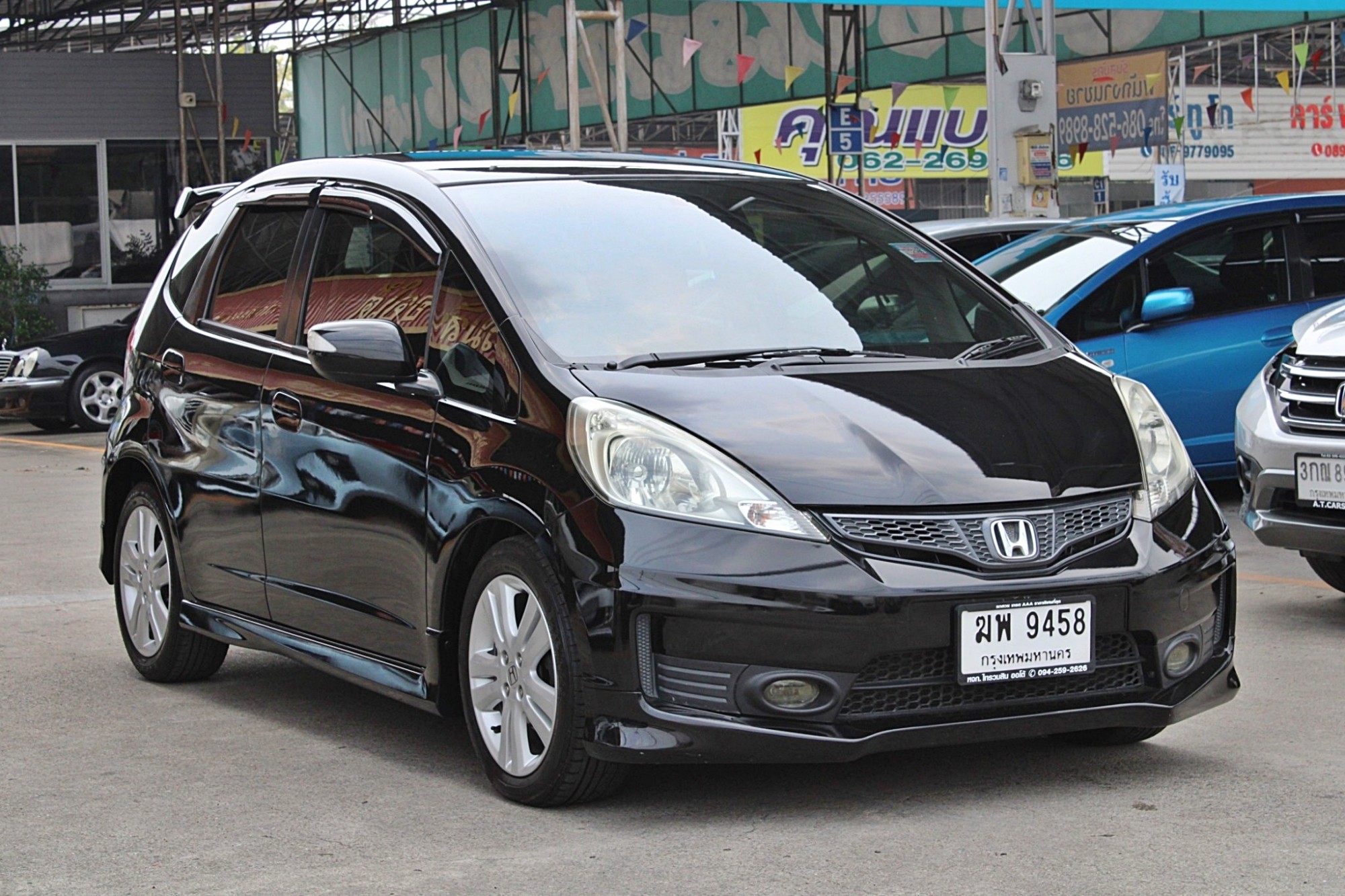 2012 Honda Jazz GE 1.5 JP Hatchback AT สีดำเกียร์ออโต้ ตัว JAPAN สวยมากไม่มีชน