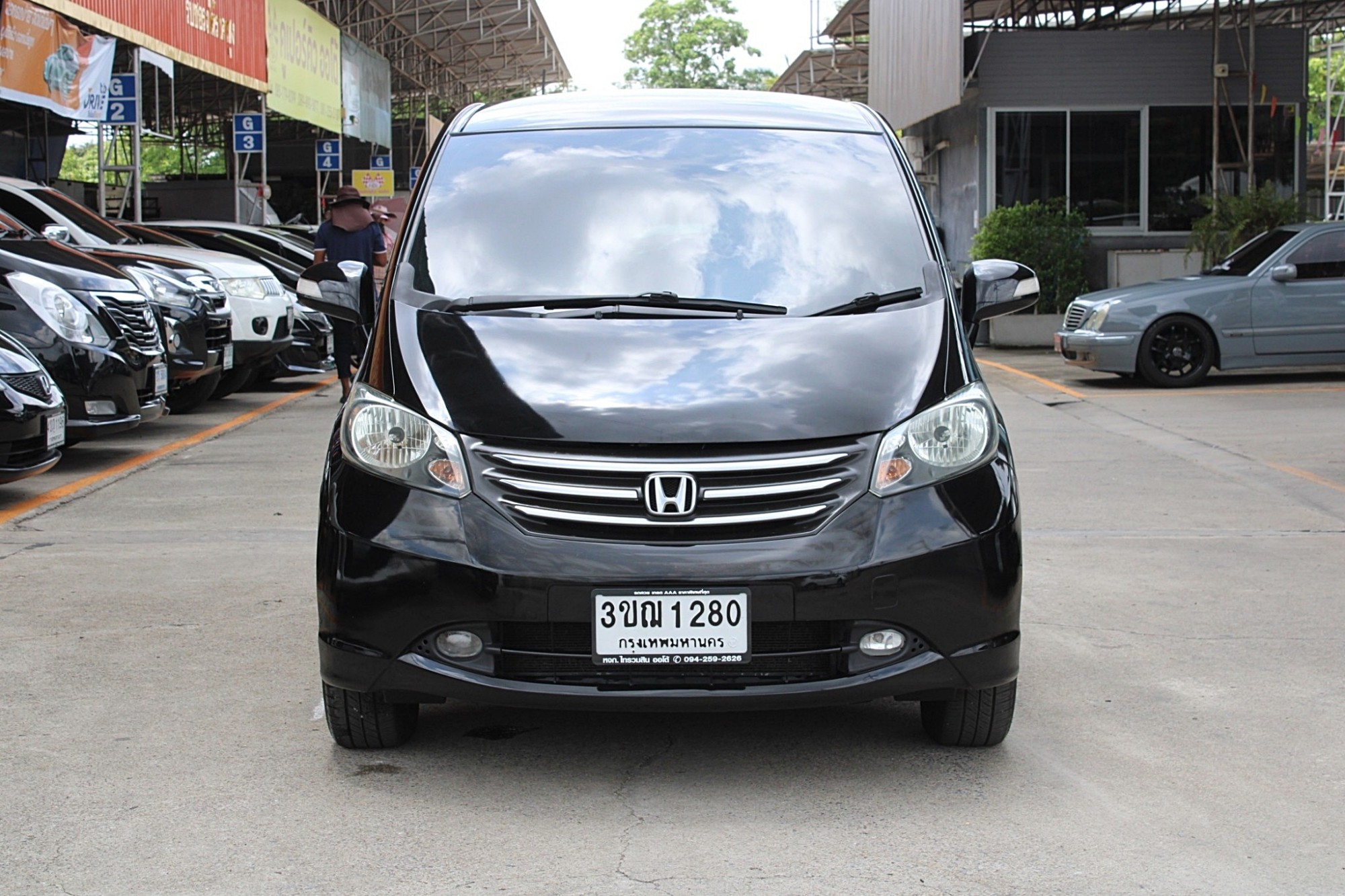 2012 Honda Freed 1.5 EL Wagon AT สีดำ เกียร์ออโต้ คันนี้รถบ้าน ออกห้างมือเดียว รถสวยไม่มีชน มีประวัติเช็คศูนย์