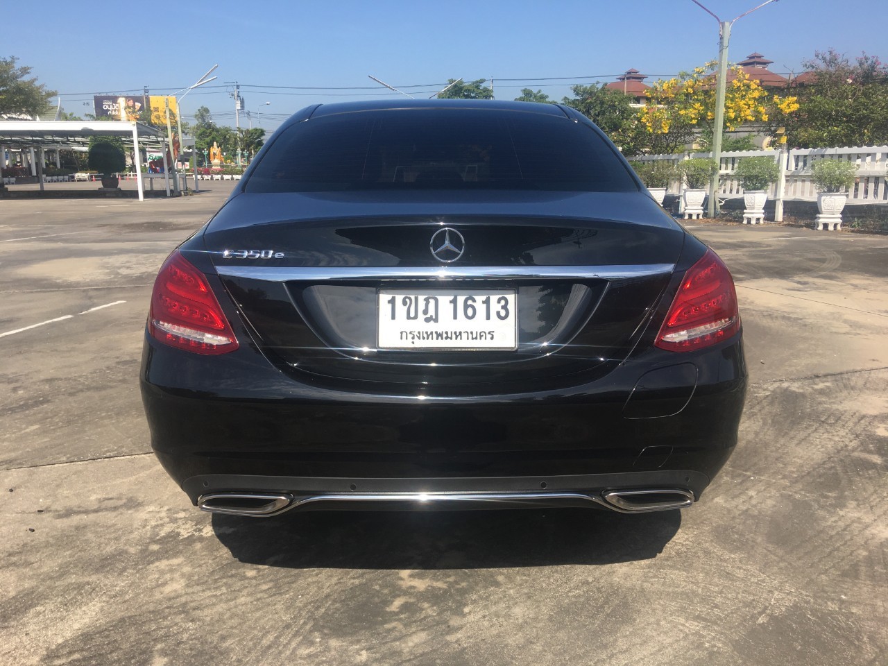 Mercedes-Benz C-Class W206 C350e AMG สีดำ