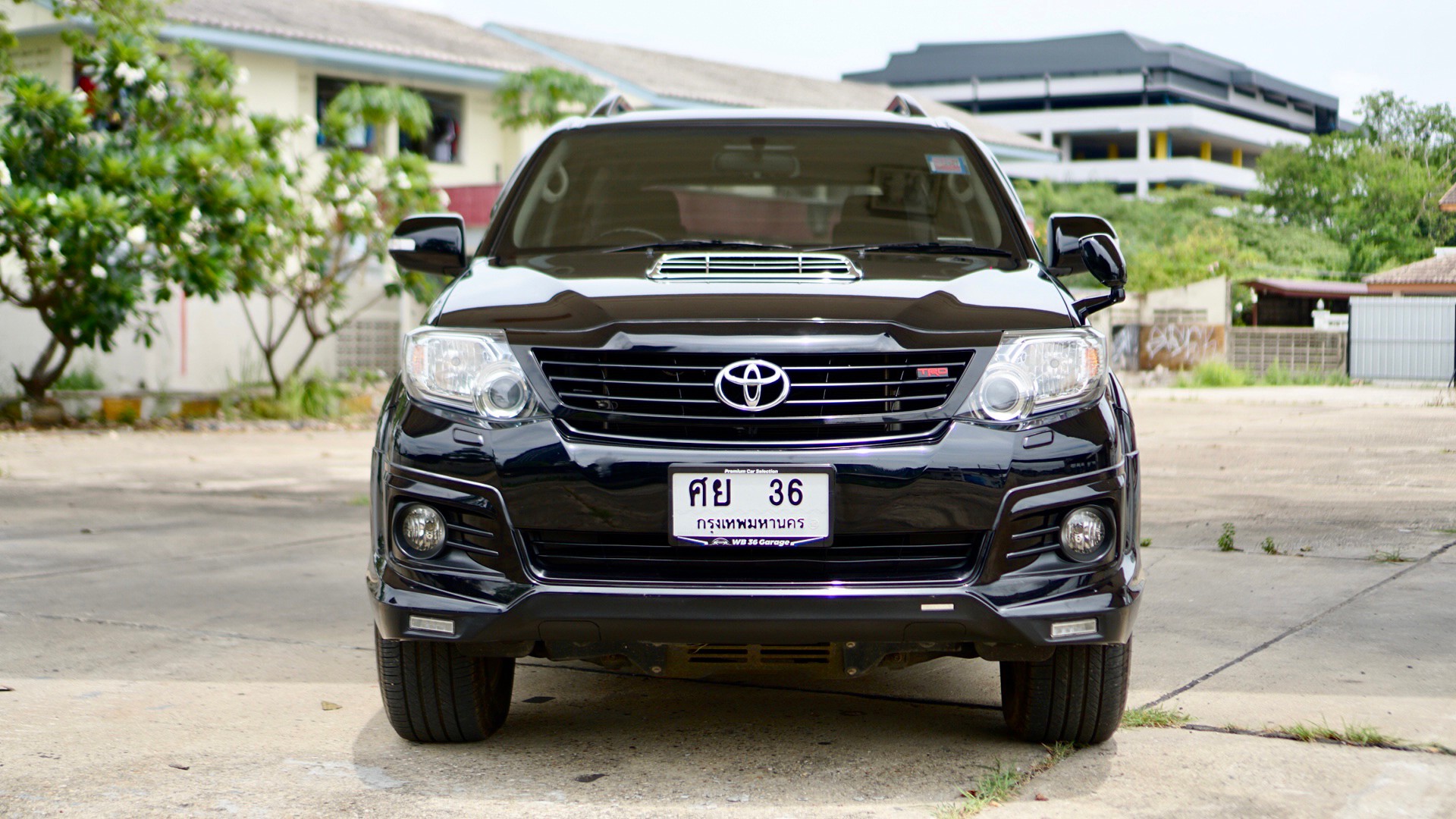 2014 Toyota Fortuner สีดำ