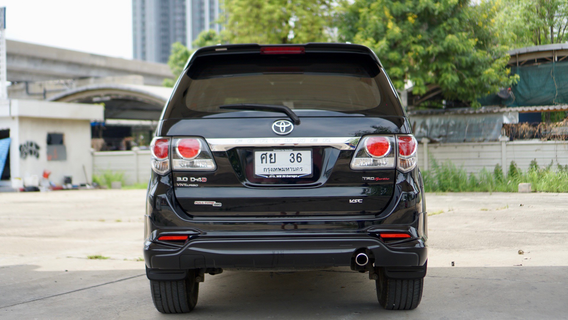 2014 Toyota Fortuner สีดำ