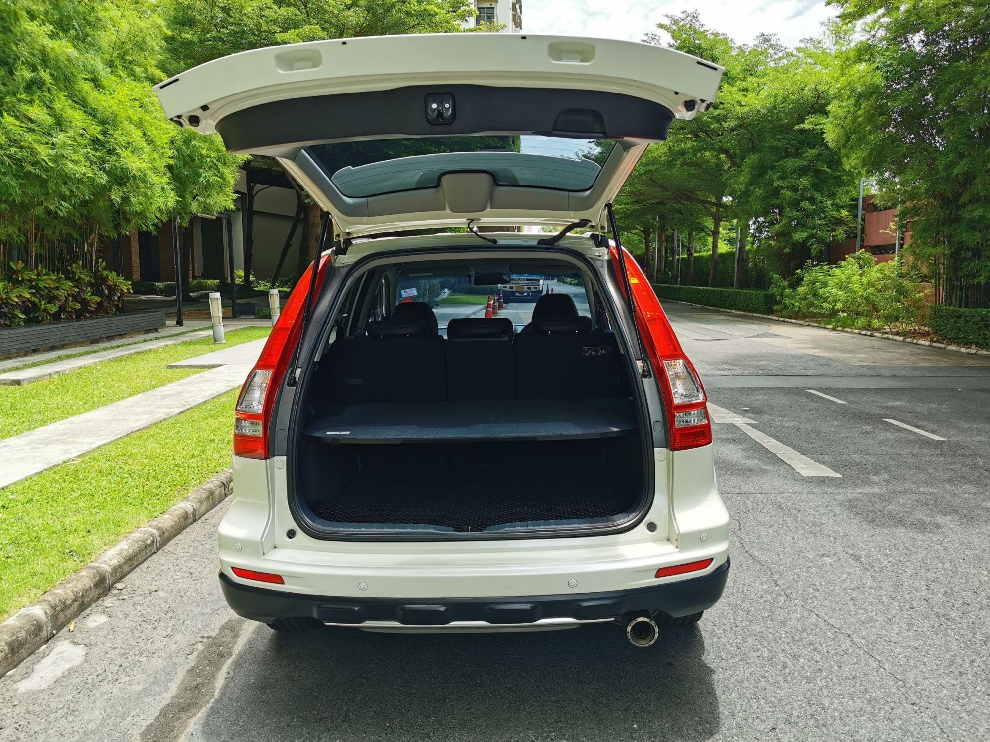 2010 Honda CR-V สีขาว