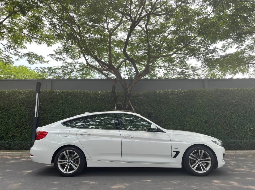 2017 BMW 320D GT SPORT LCI สีขาว