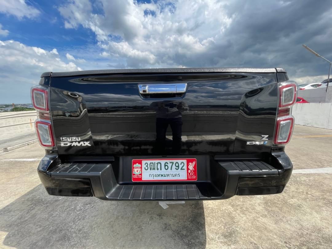 2019 Isuzu D-Max Space Cab สีดำ