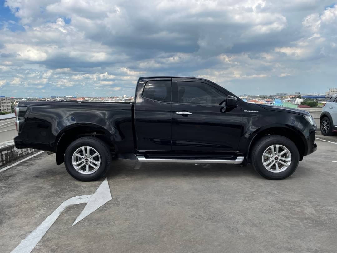 2019 Isuzu D-Max Space Cab สีดำ