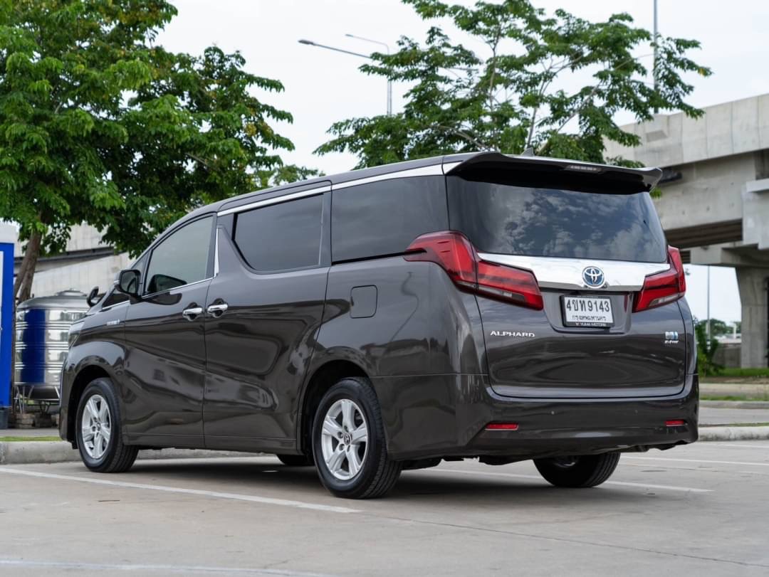 2018 Toyota Alphard สีน้ำตาล