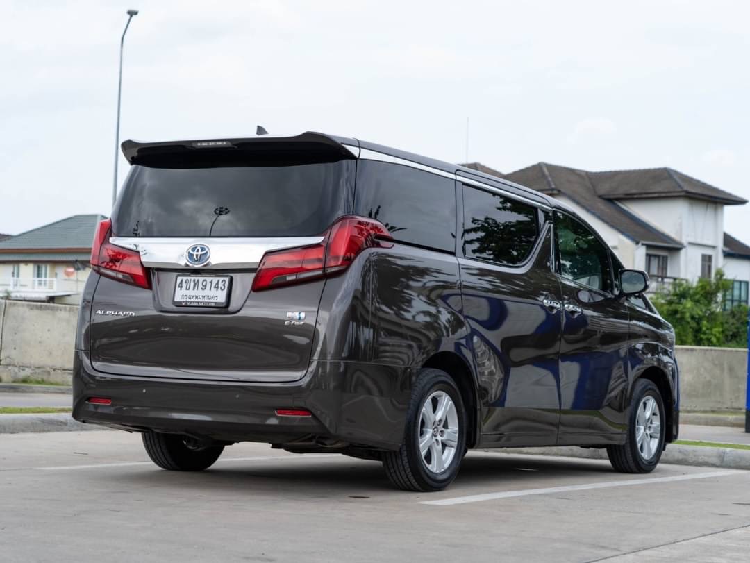 2018 Toyota Alphard สีน้ำตาล