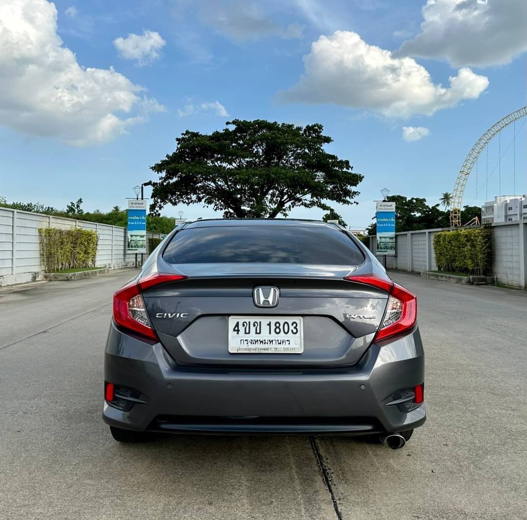 2016 Honda Civic Sedan สีเทา