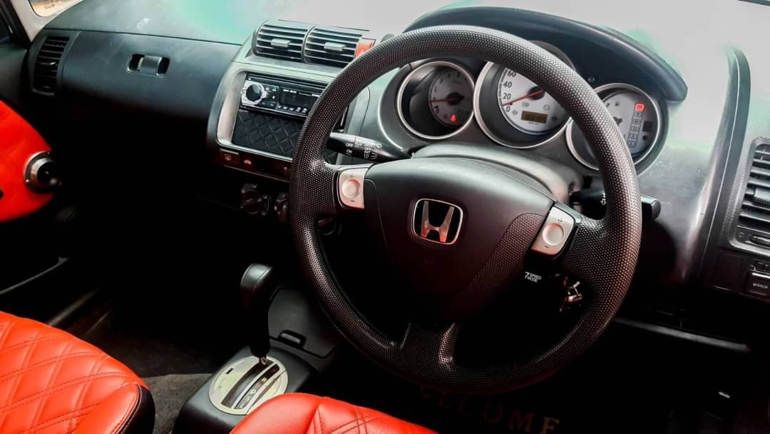 2005 Honda Jazz GD สีดำ