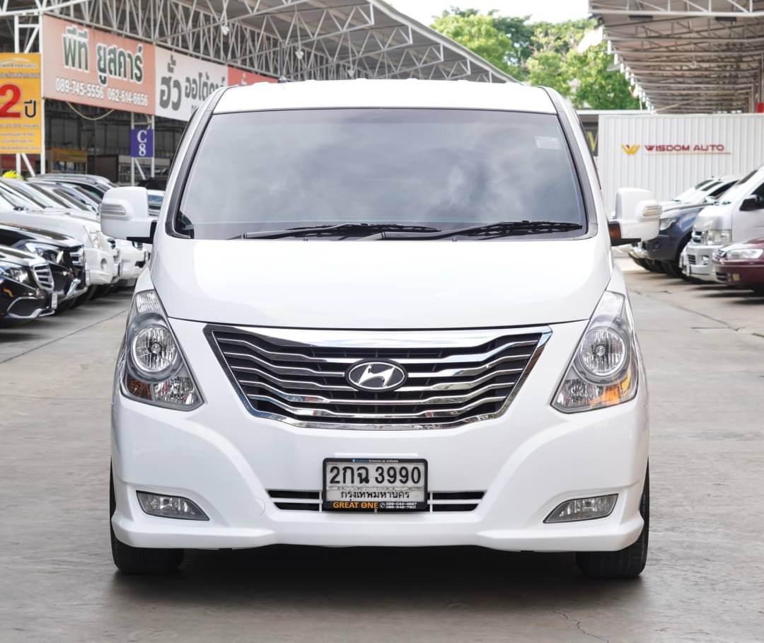 2013 Hyundai H-1 สีขาว