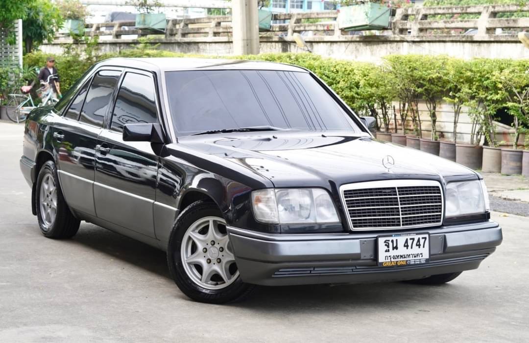 1995 Mercedes-Benz E280 masterpiece สีเทา