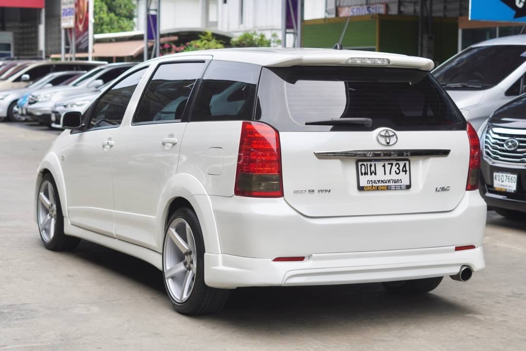 2009 Toyota Wish สีขาว