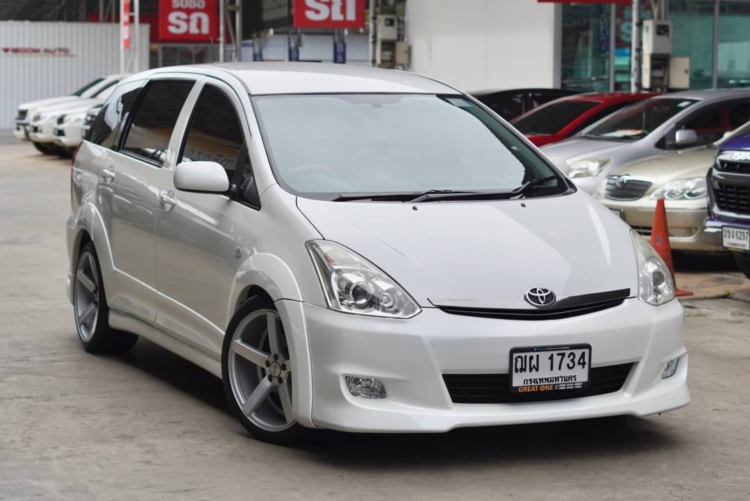 2009 Toyota Wish สีขาว