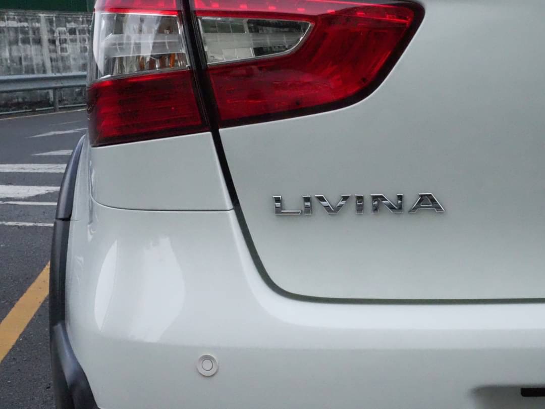 2014 Nissan Livina สีขาว