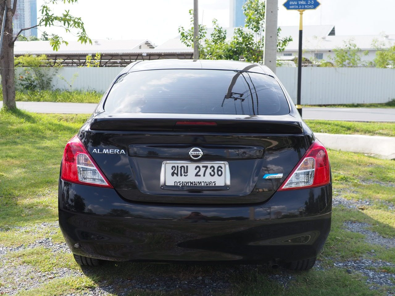 2012 Nissan Almera สีดำ