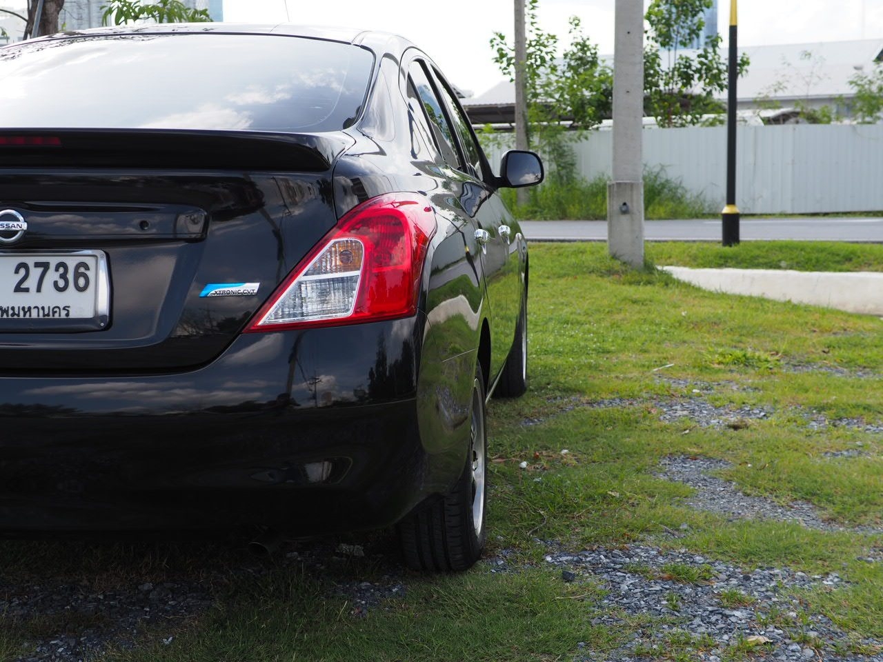 2012 Nissan Almera สีดำ