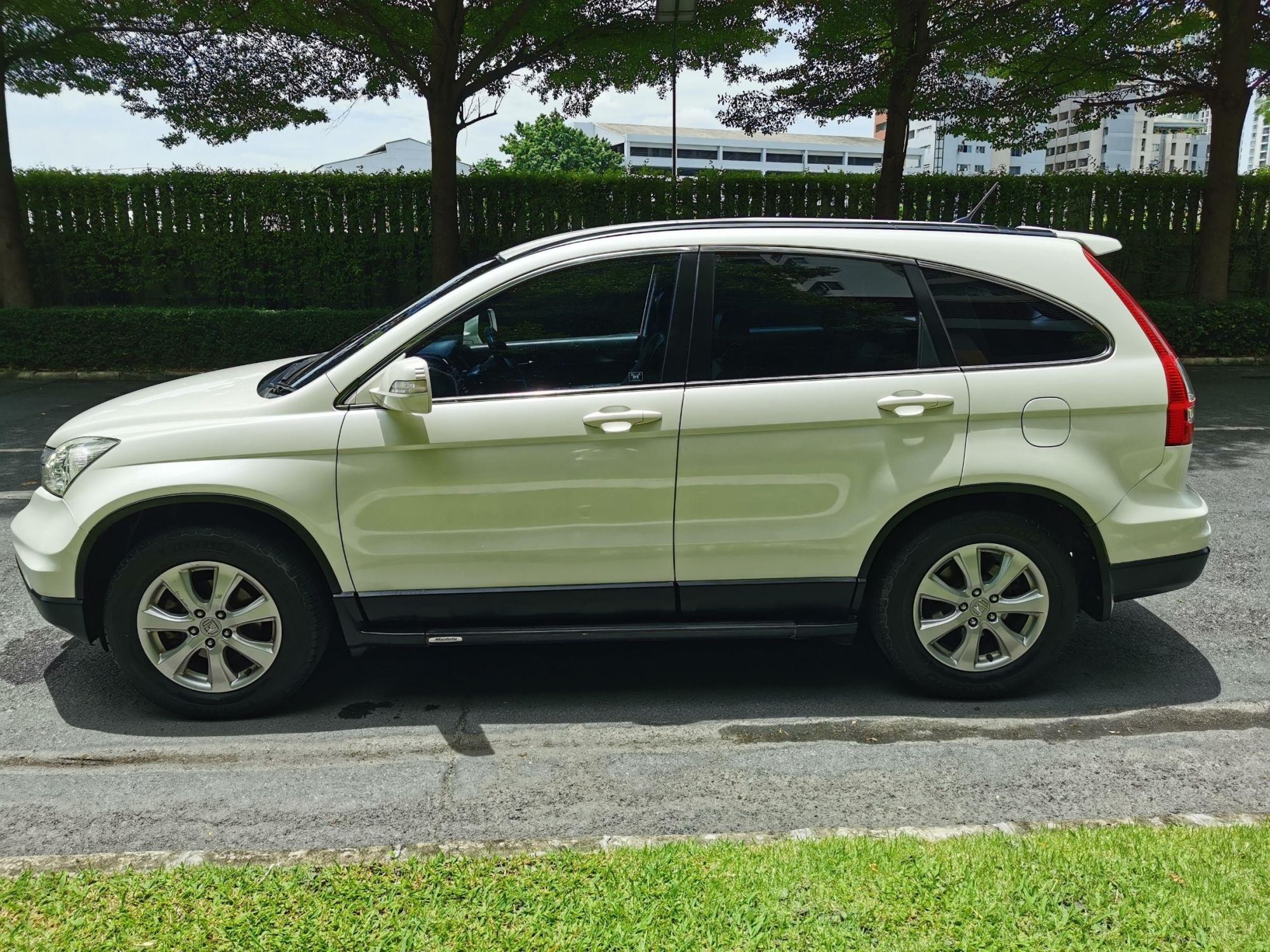 2010 Honda CR-V สีขาว