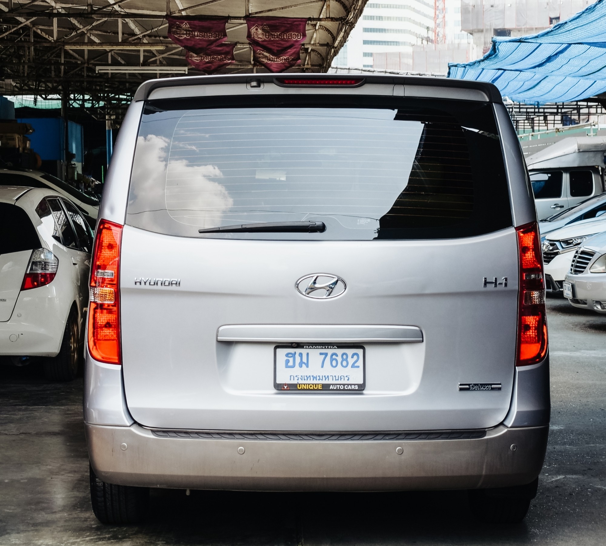 2013 Hyundai H-1 สีเงิน