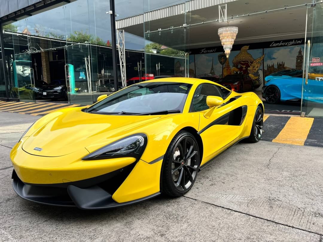 2019 McLaren 540C สีเหลือง