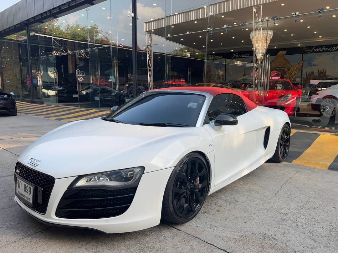 2012 Audi R8 V10 GT Spyder สีขาว