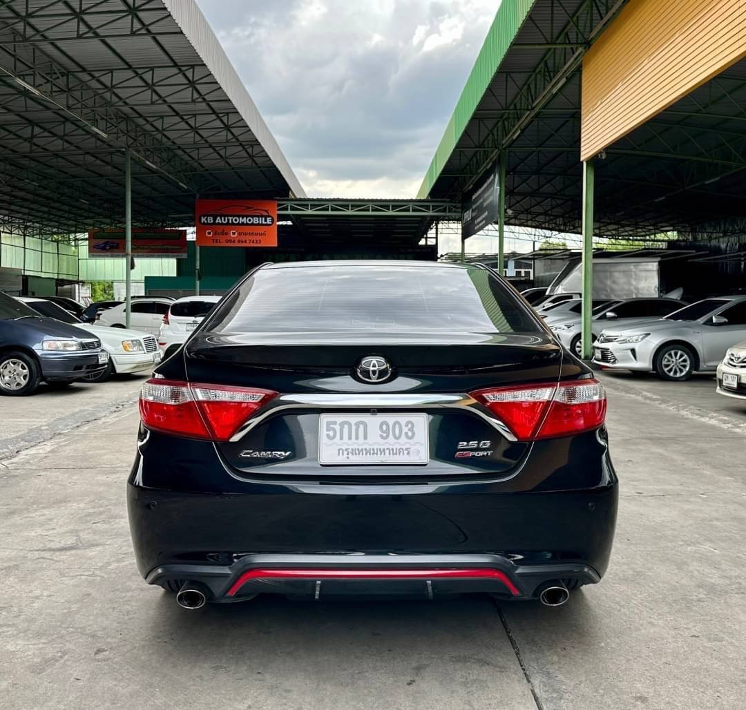 2017 Toyota Camry สีดำ