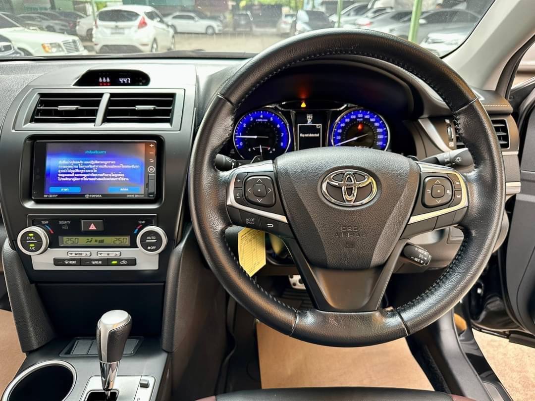 2017 Toyota Camry สีดำ