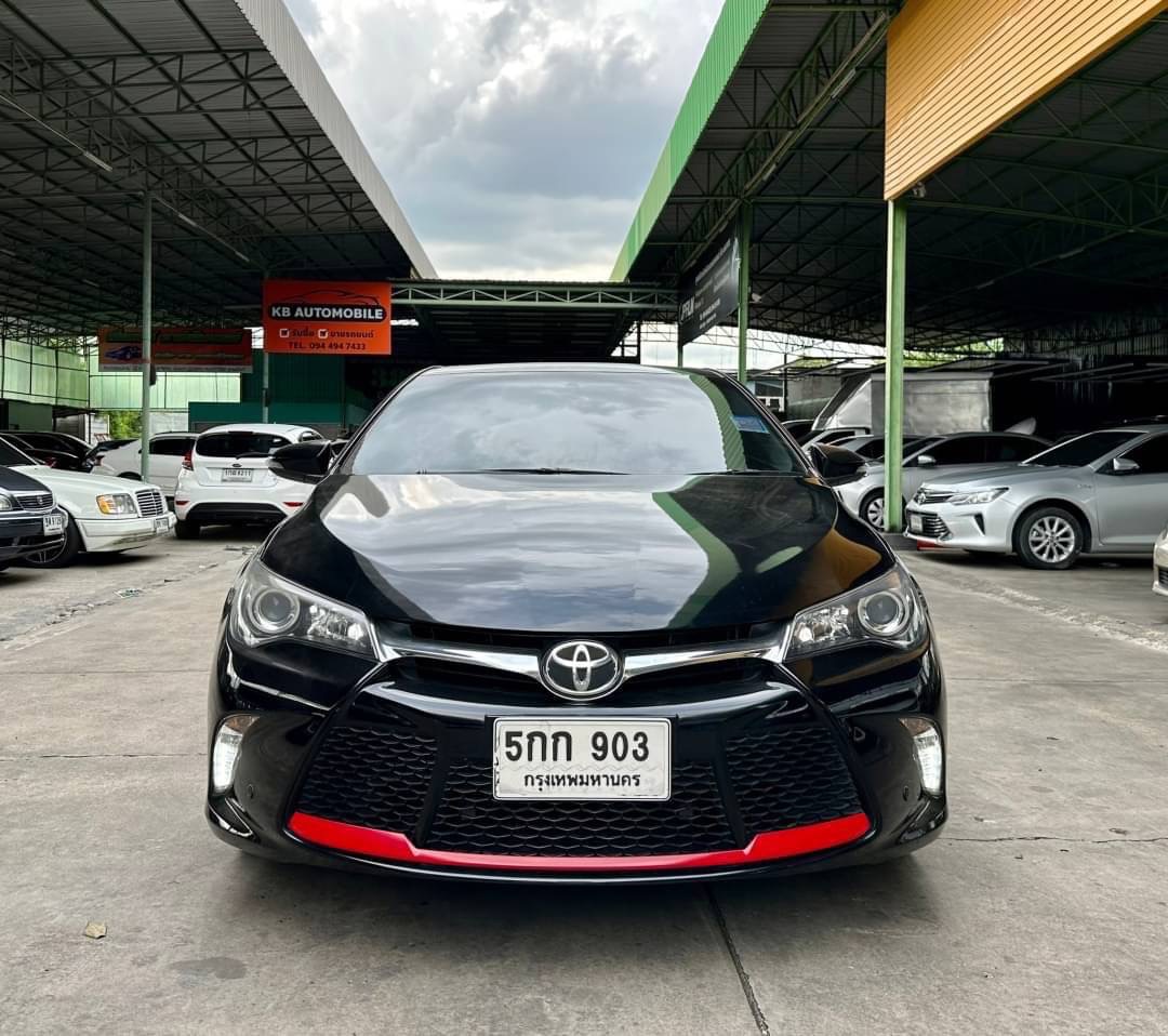 2017 Toyota Camry สีดำ