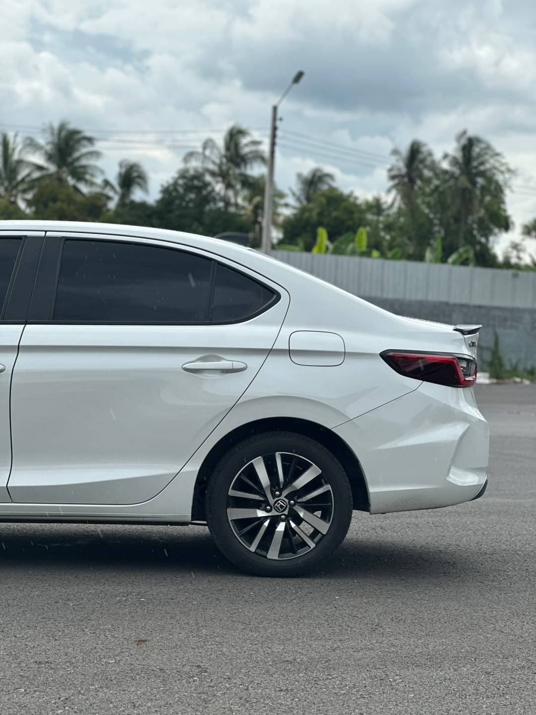 2020 Honda City สีขาว