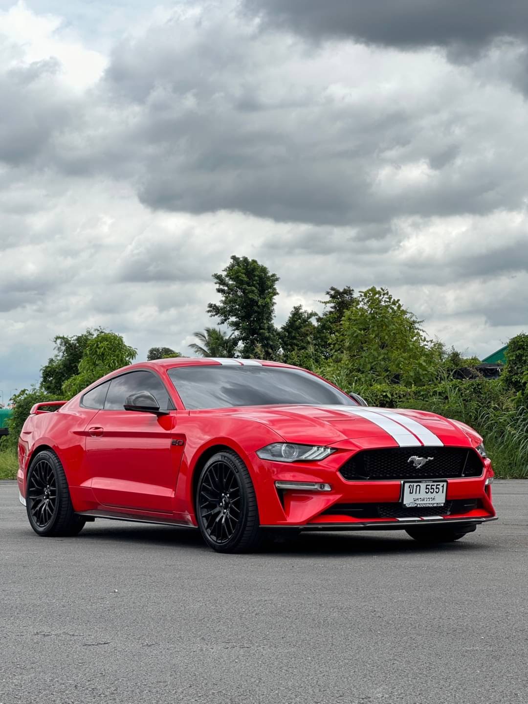 2018 Ford Mustang สีแดง