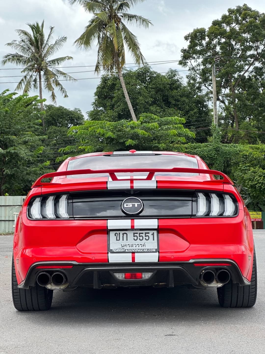 2018 Ford Mustang สีแดง