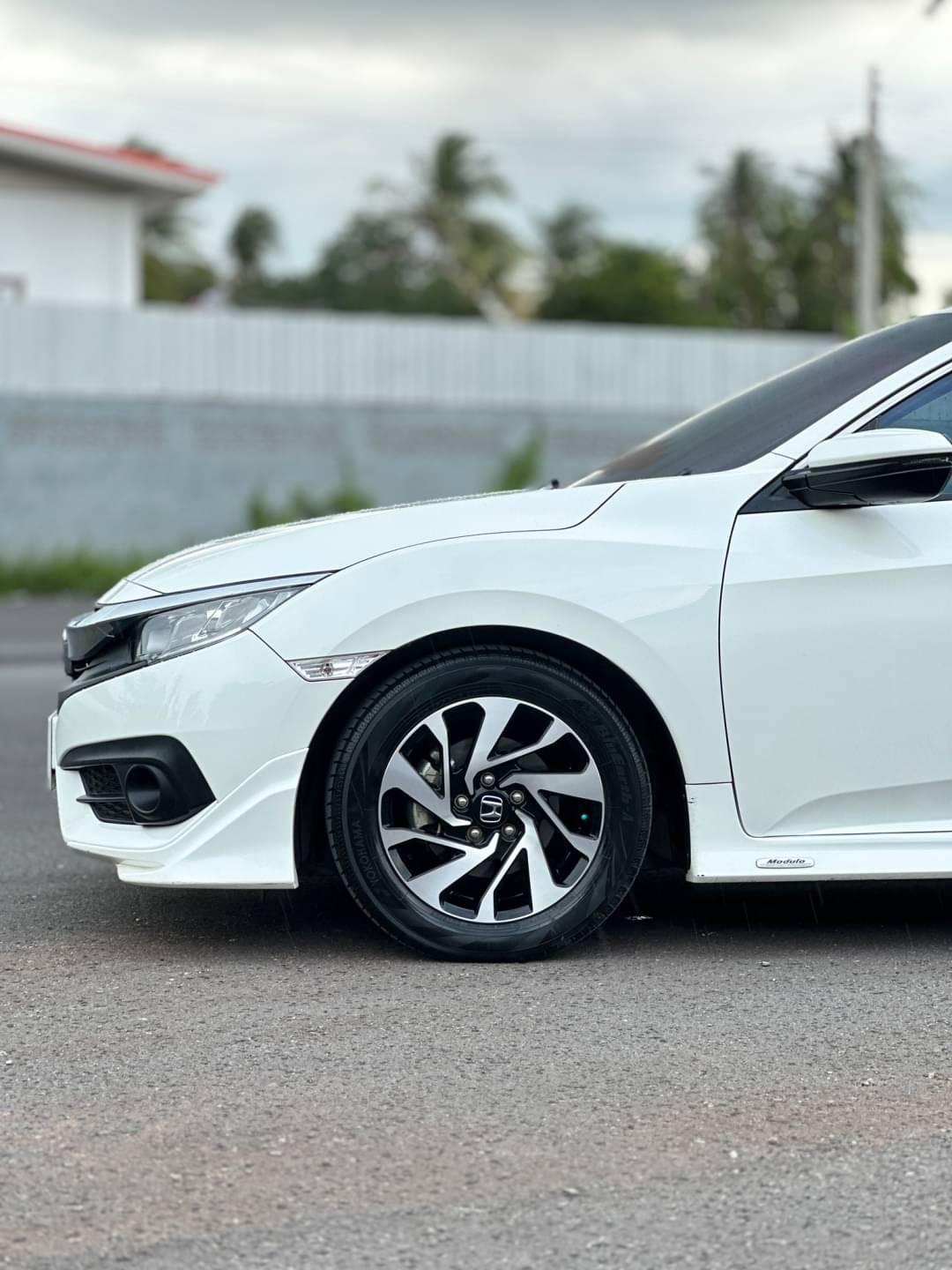 2016 Honda Civic Sedan สีขาว