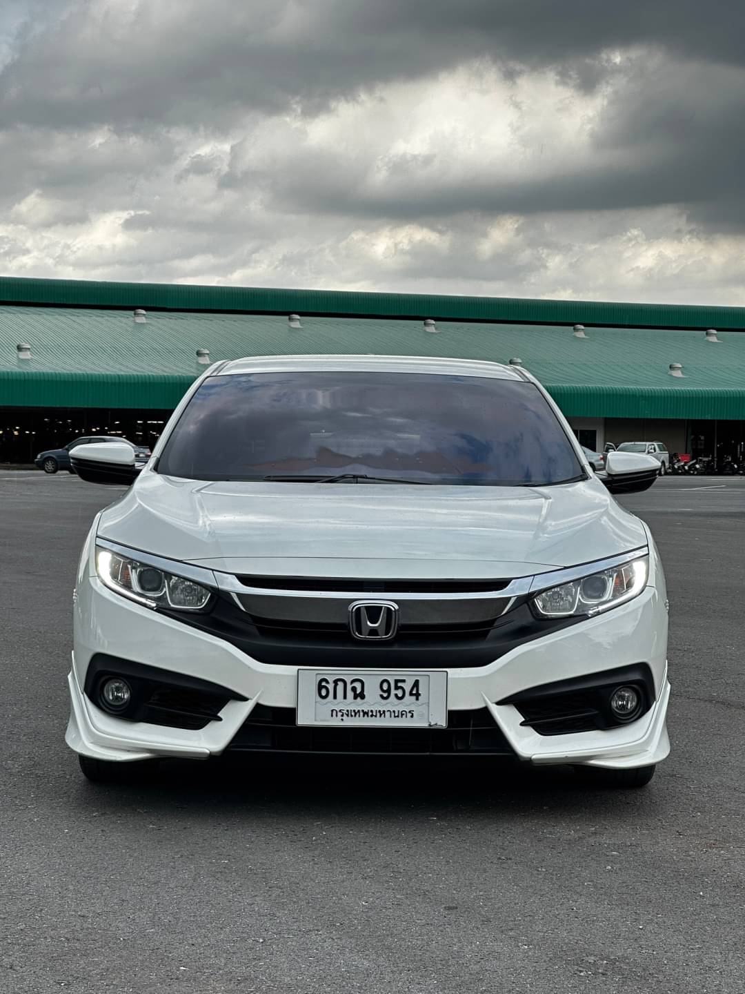 2016 Honda Civic Sedan สีขาว