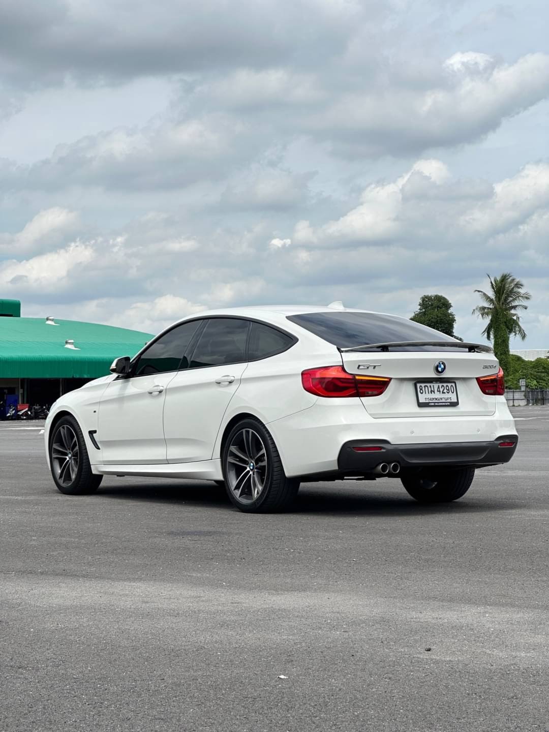 2019 BMW 320d GT Msport LCI สีขาว