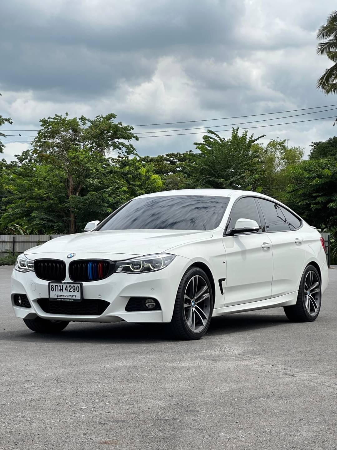 2019 BMW 320d GT Msport LCI สีขาว