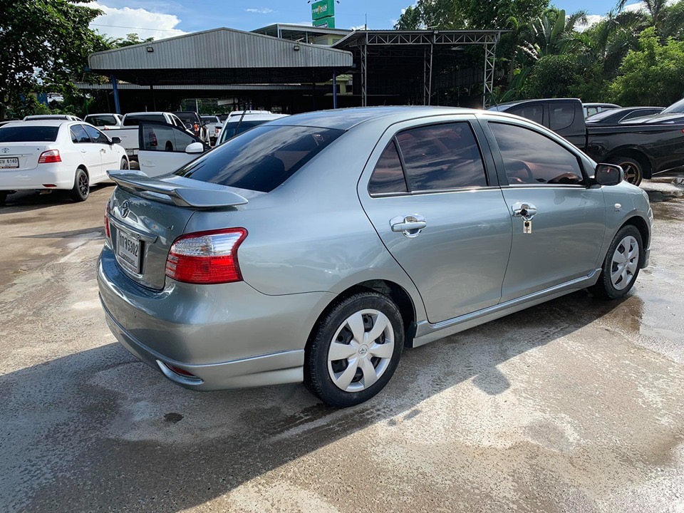 Toyota Vios ปี 2010 สีเทา