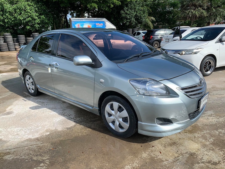 Toyota Vios ปี 2010 สีเทา