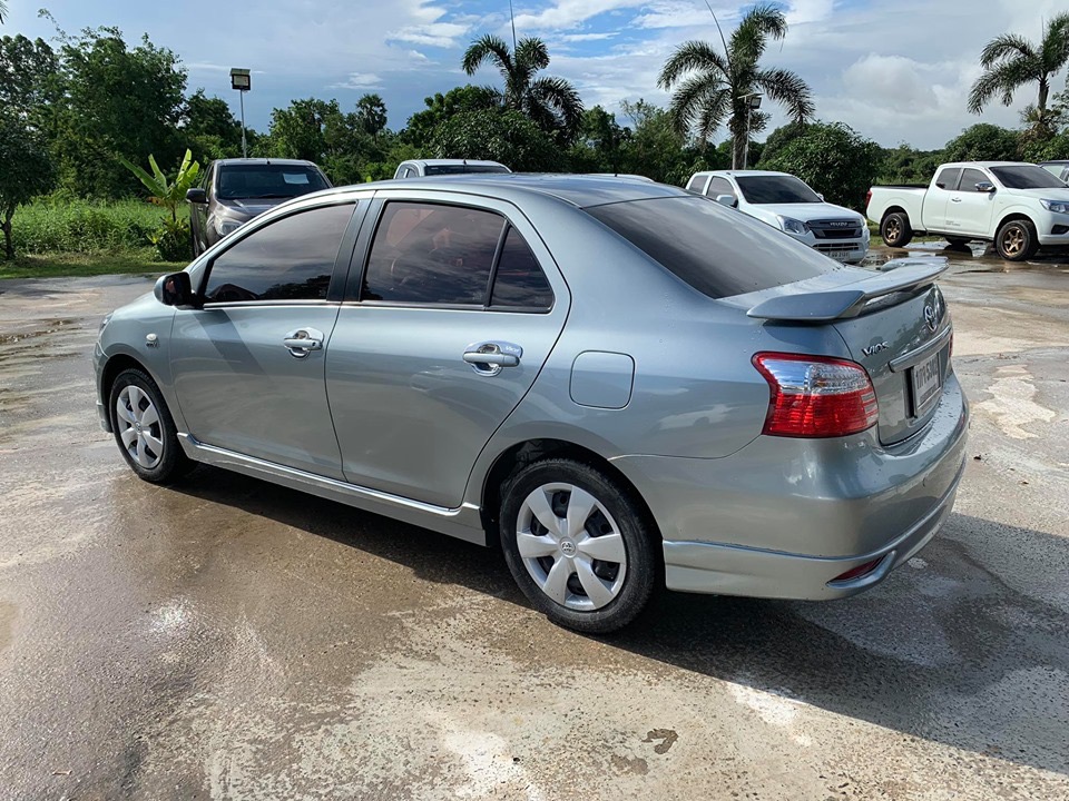 Toyota Vios ปี 2010 สีเทา