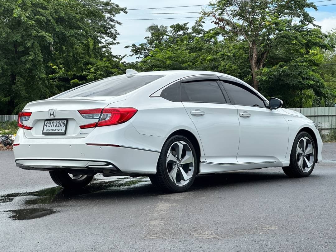 2019 Honda Accord สีขาว