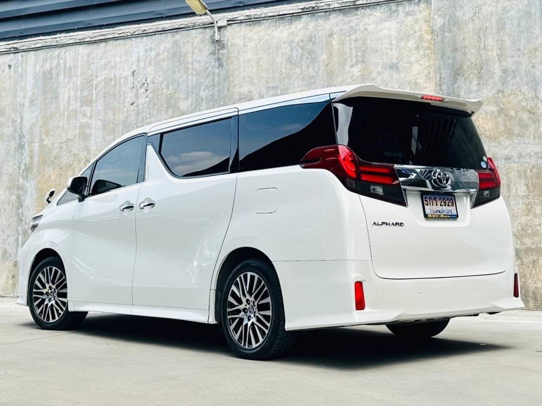 2019 Toyota Alphard สีขาว