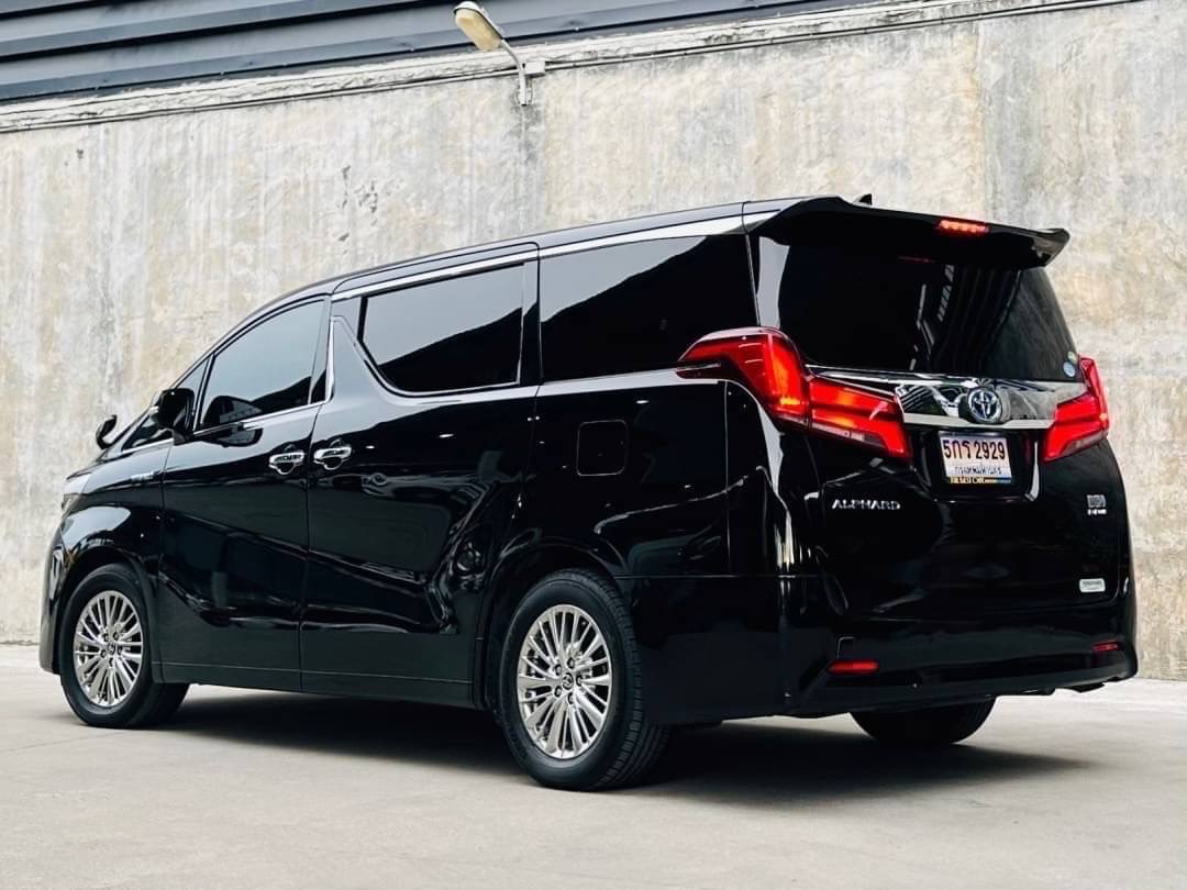 2021 Toyota Alphard สีดำ